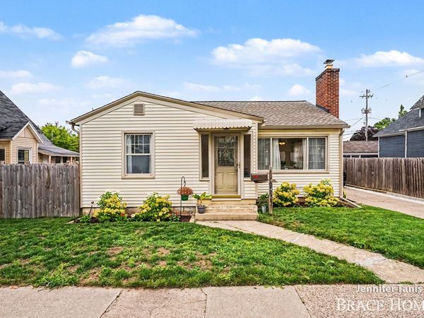 147 E 16th Street, Holland, MI 49423