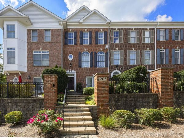 205 Box Car Avenue , Naperville, IL 60540