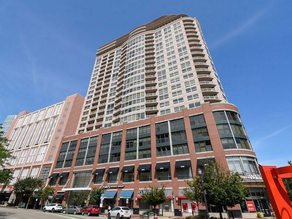 807 DAVIS Street , Unit 1610, Evanston, IL 60201