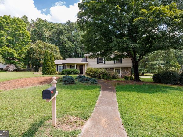 875 Windsor Trail, Roswell, GA 30076