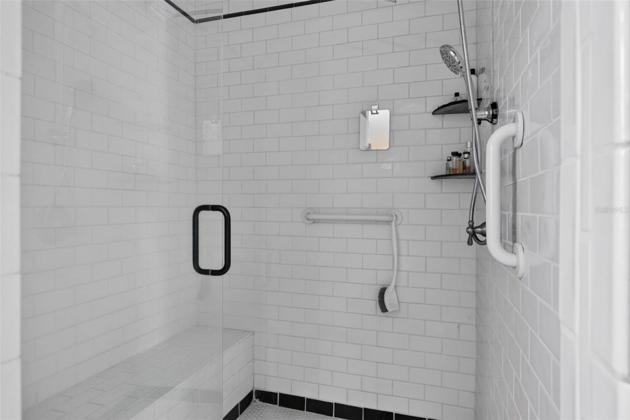 4451 Charles Lane, Sarasota, FL 34234 Photo