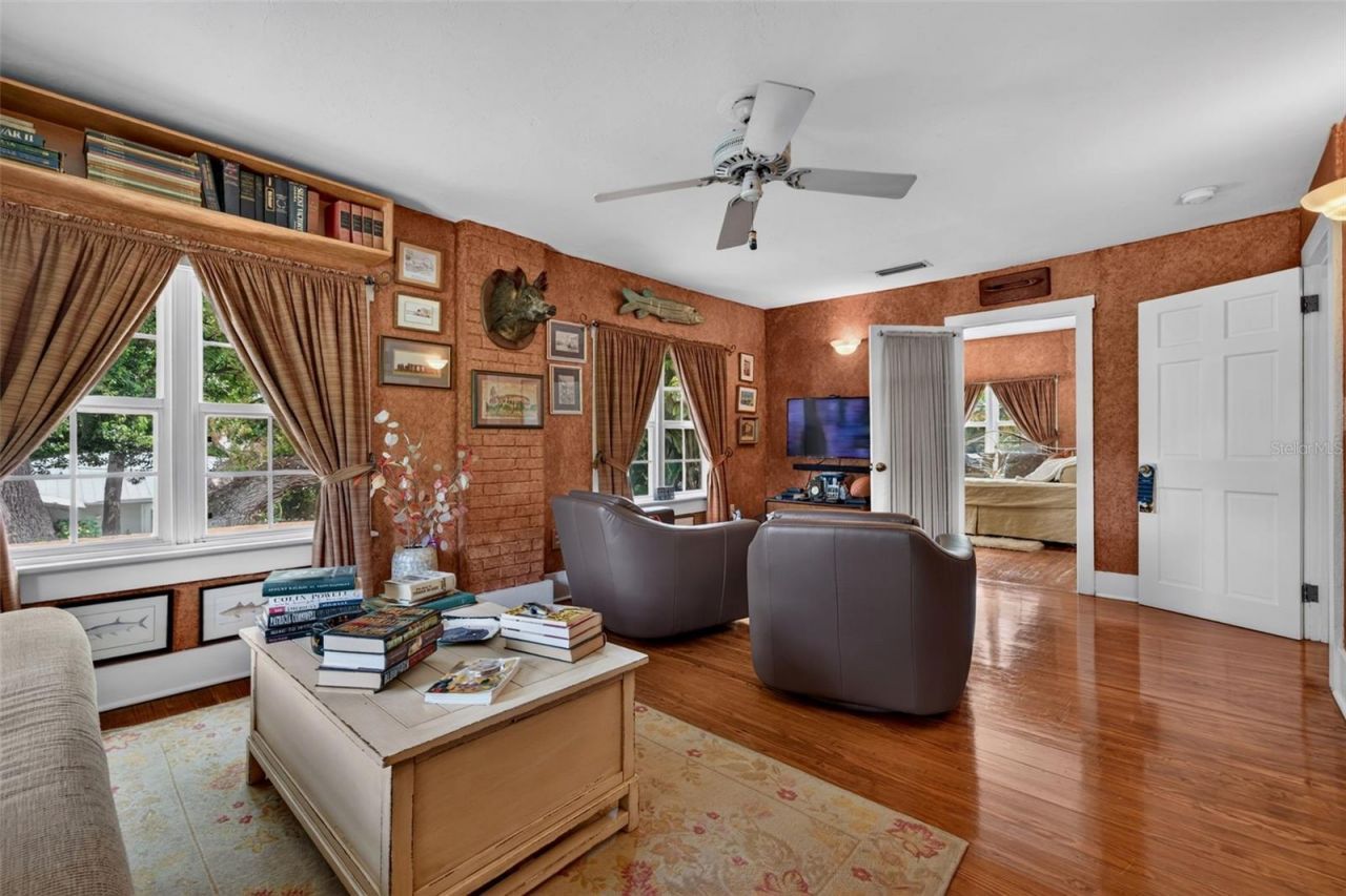 4451 Charles Lane, Sarasota, FL 34234 Photo