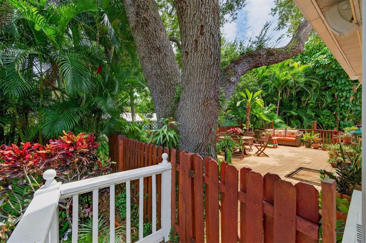 4451 Charles Lane, Sarasota, FL 34234 Photo