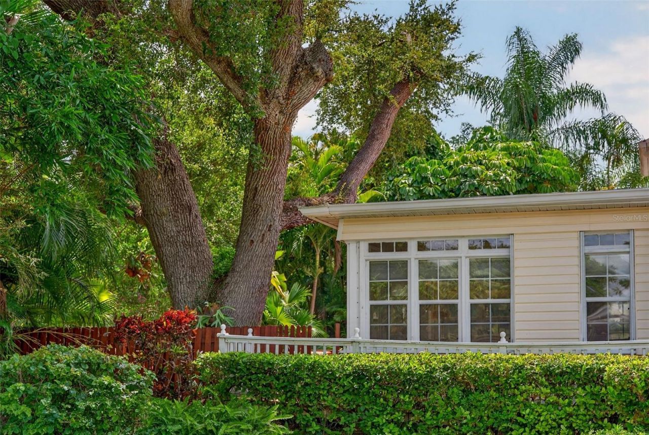 4451 Charles Lane, Sarasota, FL 34234 Photo
