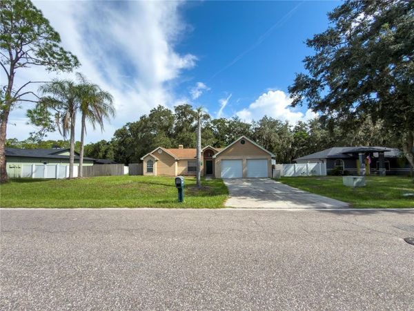 23437 SHINING STAR DRIVE , LAND O LAKES, FL 34639