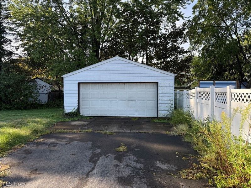 135 Beechwood, Youngstown, OH 44512 Photo 27