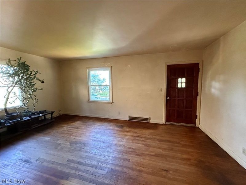 135 Beechwood, Youngstown, OH 44512 Photo 8