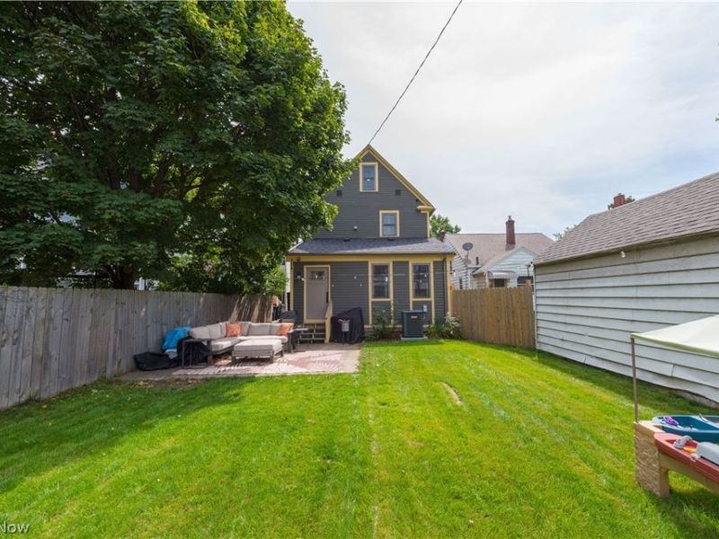 6204 W Clinton Avenue, Cleveland, OH 44102 Photo 9