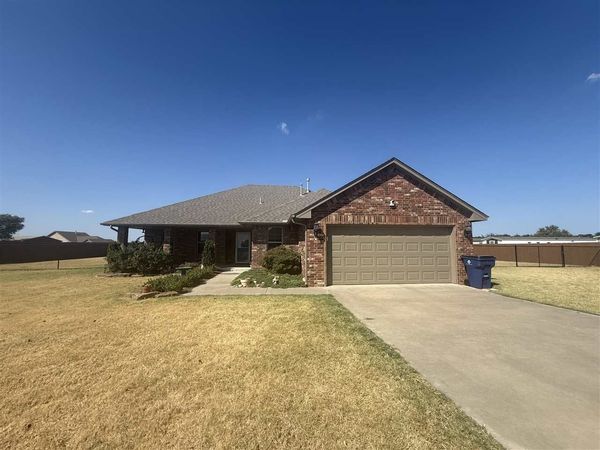 1880 Ken Drive, Guthrie, OK 73044