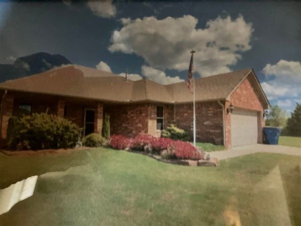 1880 Ken Drive, Guthrie, OK 73044