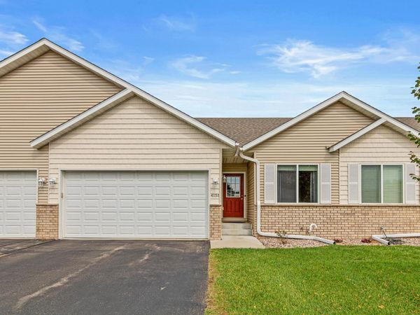 4151 Blakewood Drive, Shakopee, MN 55379