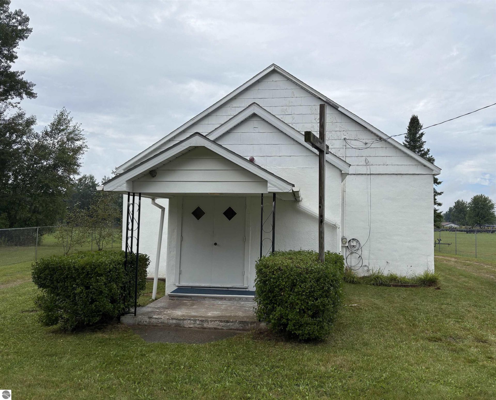 8712 Flint Road, Hale, MI 48739 Main Photo