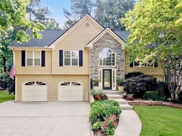 402 Township Lane, Woodstock, GA 30189