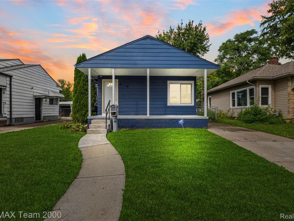 22459 Wilmot Avenue , Eastpointe, Mi 48021
