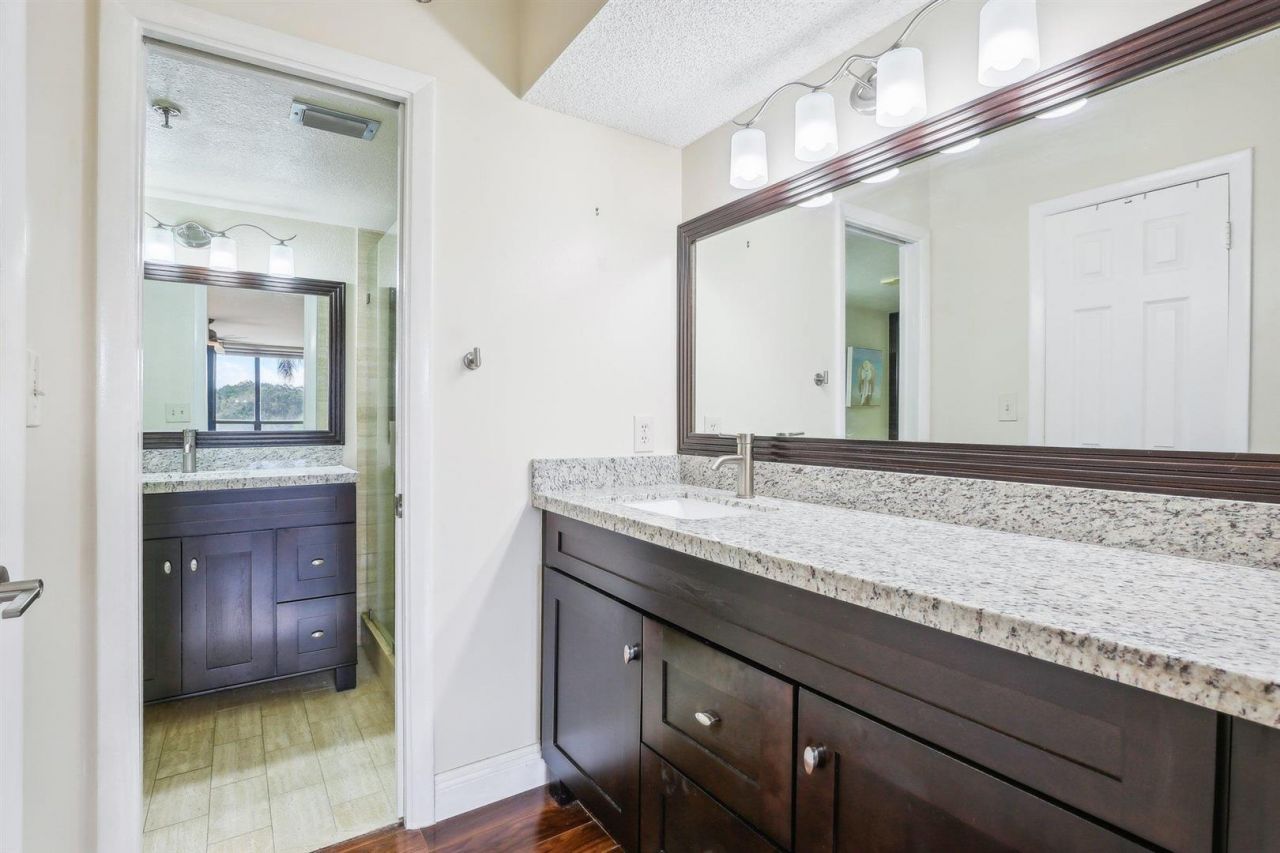 7153 Promenade Drive, Unit 202, Boca Raton, FL 33433 Photo