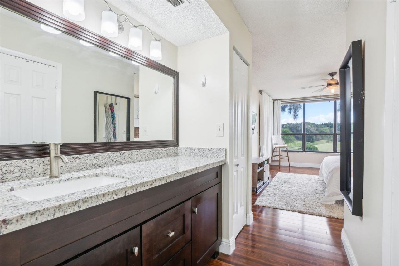 7153 Promenade Drive, Unit 202, Boca Raton, FL 33433 Photo