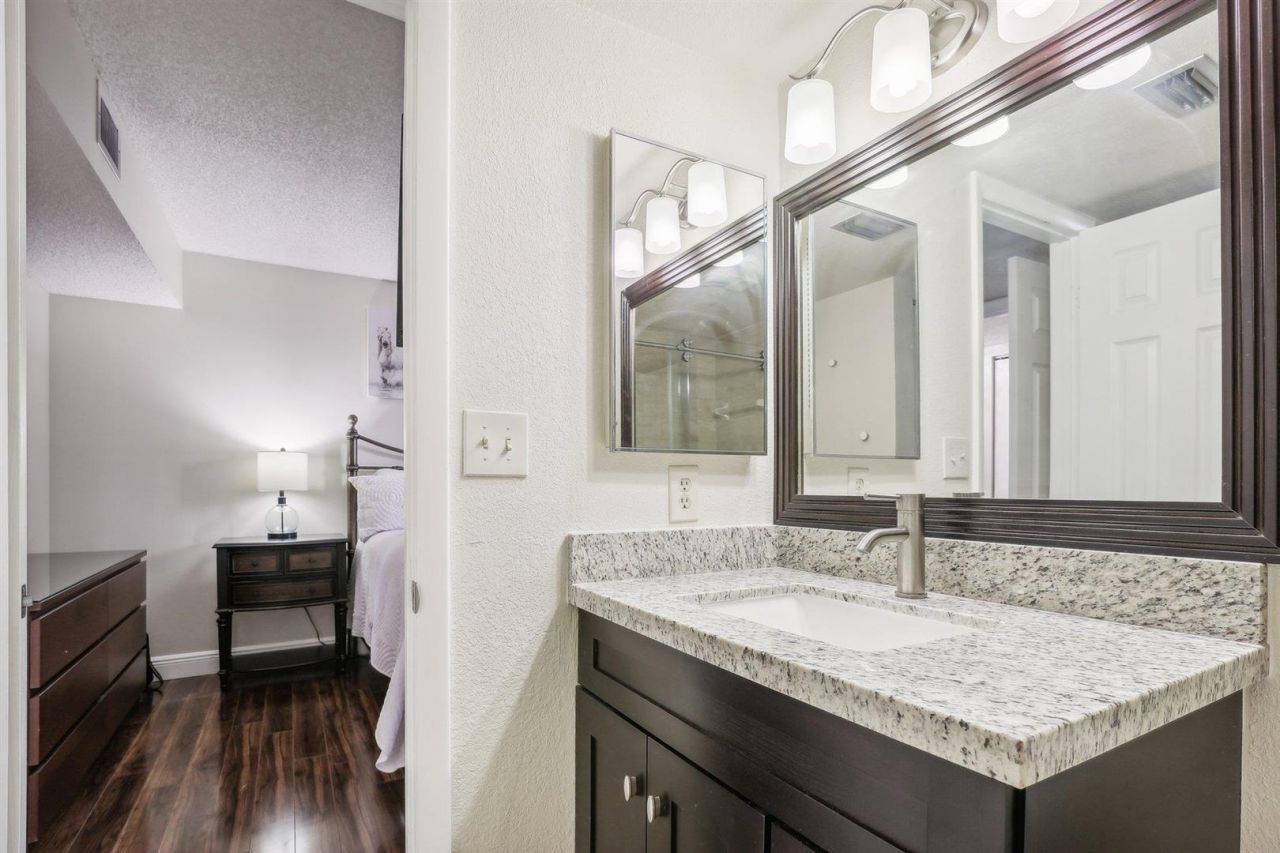 7153 Promenade Drive, Unit 202, Boca Raton, FL 33433 Photo