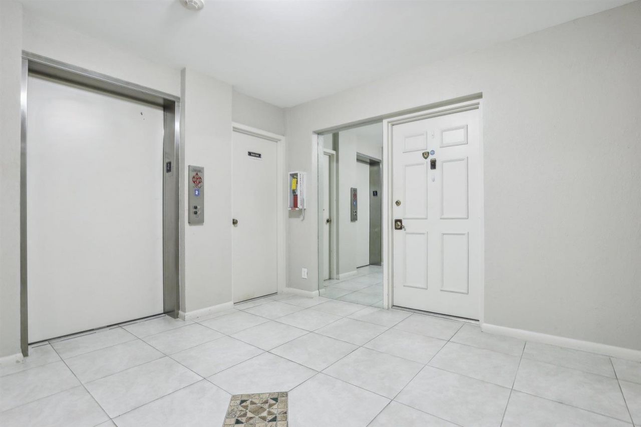 7153 Promenade Drive, Unit 202, Boca Raton, FL 33433 Photo