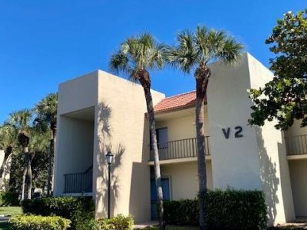 1605 S US Hwy 1, Unit 106V2, Jupiter, FL 33477