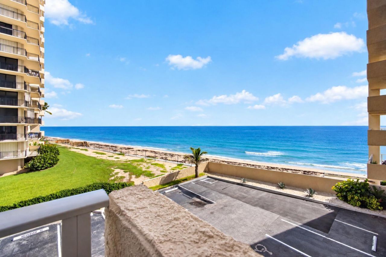 5440 N Ocean Drive, Unit 304, Singer Island, FL 33404 Photo