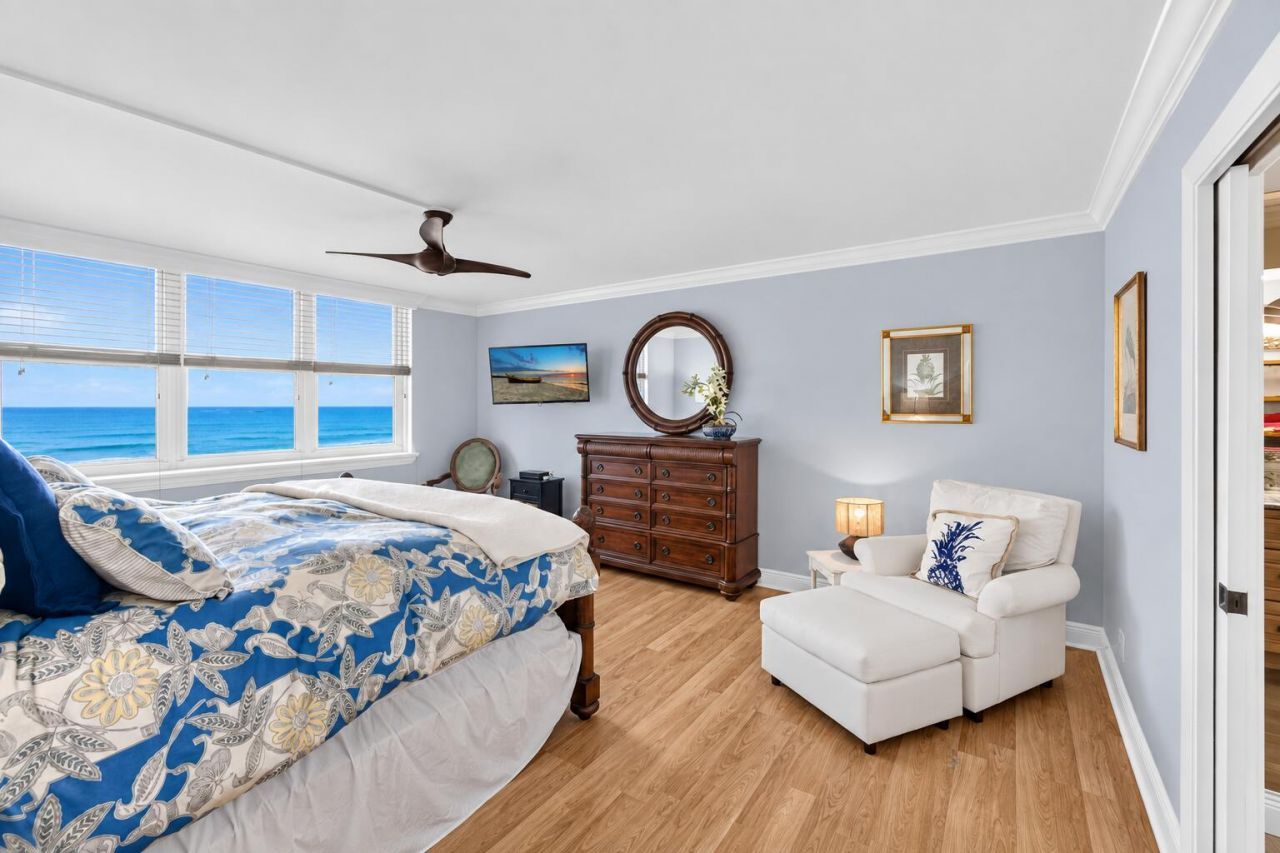 5440 N Ocean Drive, Unit 304, Singer Island, FL 33404 Photo