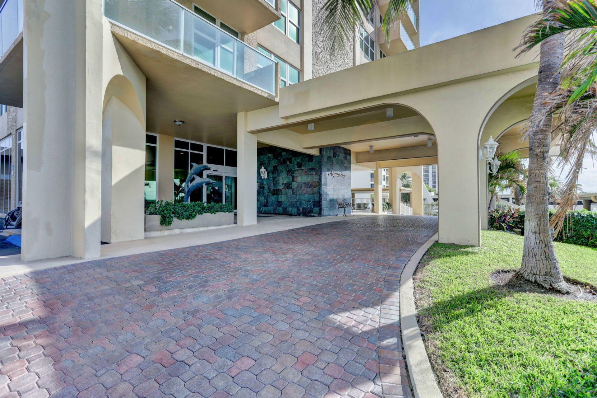 5440 N Ocean Drive, Unit 304, Singer Island, FL 33404 Photo