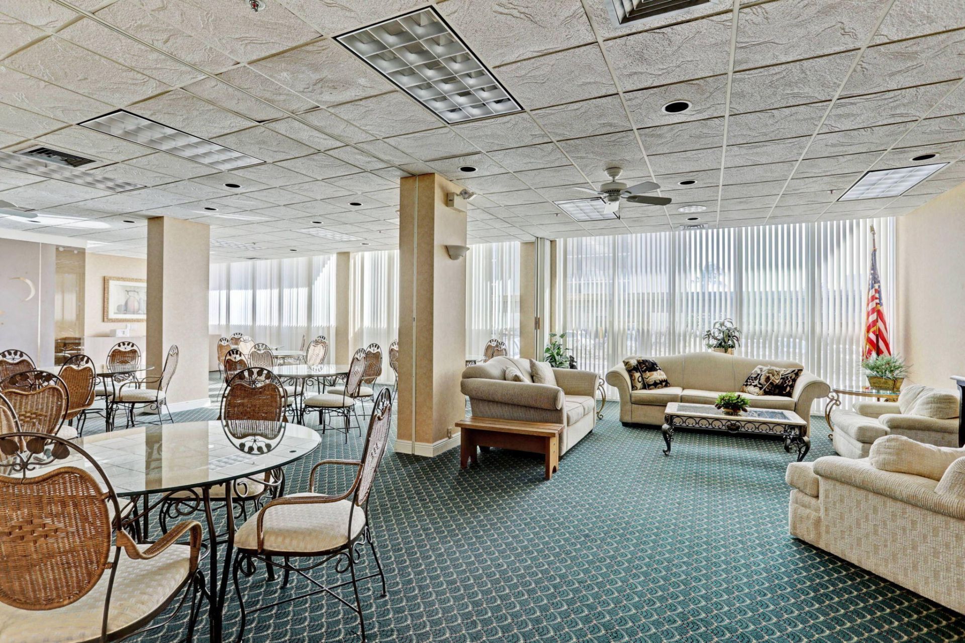 5440 N Ocean Drive, Unit 304, Singer Island, FL 33404 Photo