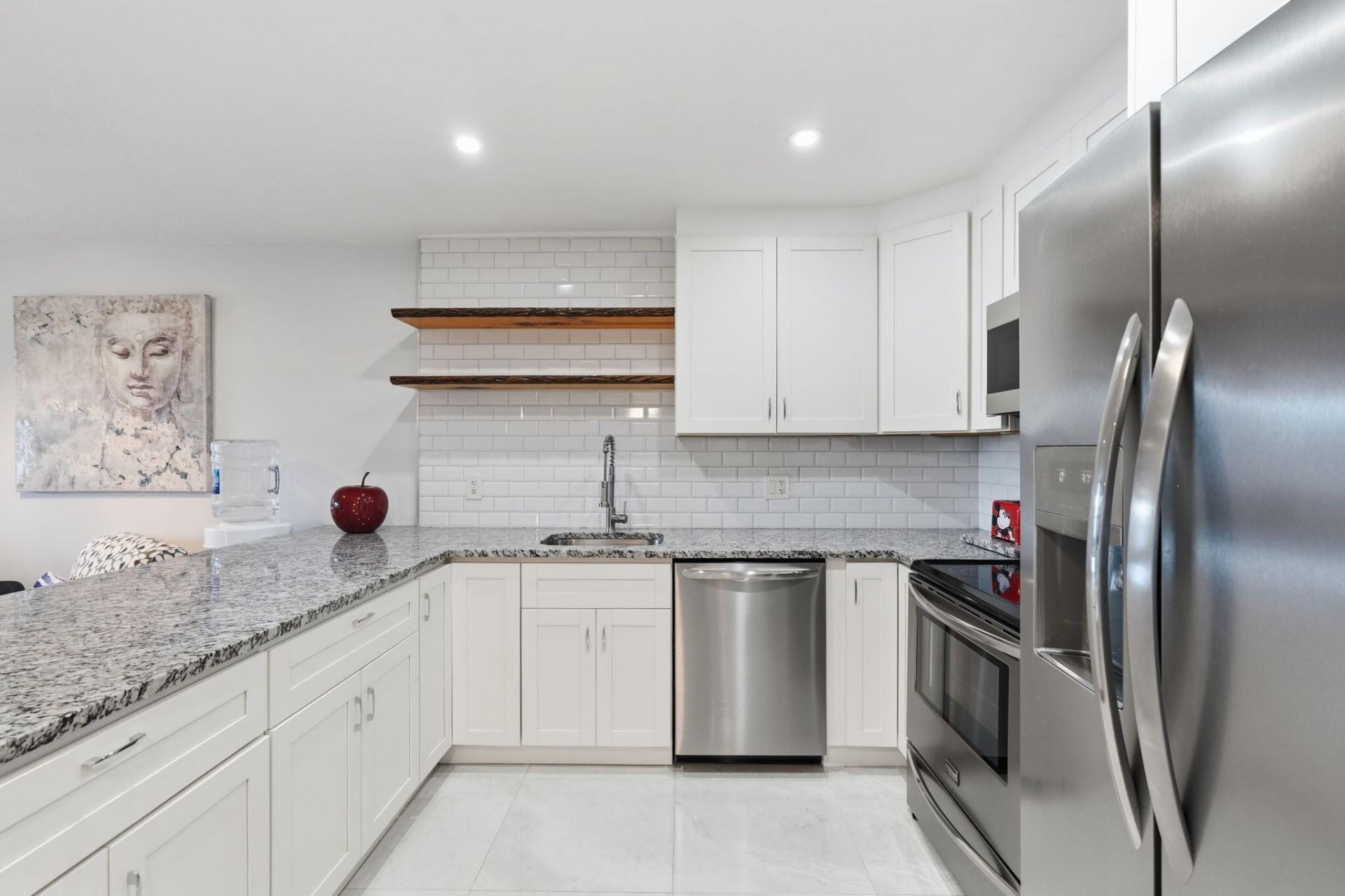 1516 S Lakeside Drive, Unit 408, Lake Worth Beach, FL 33460 Photo