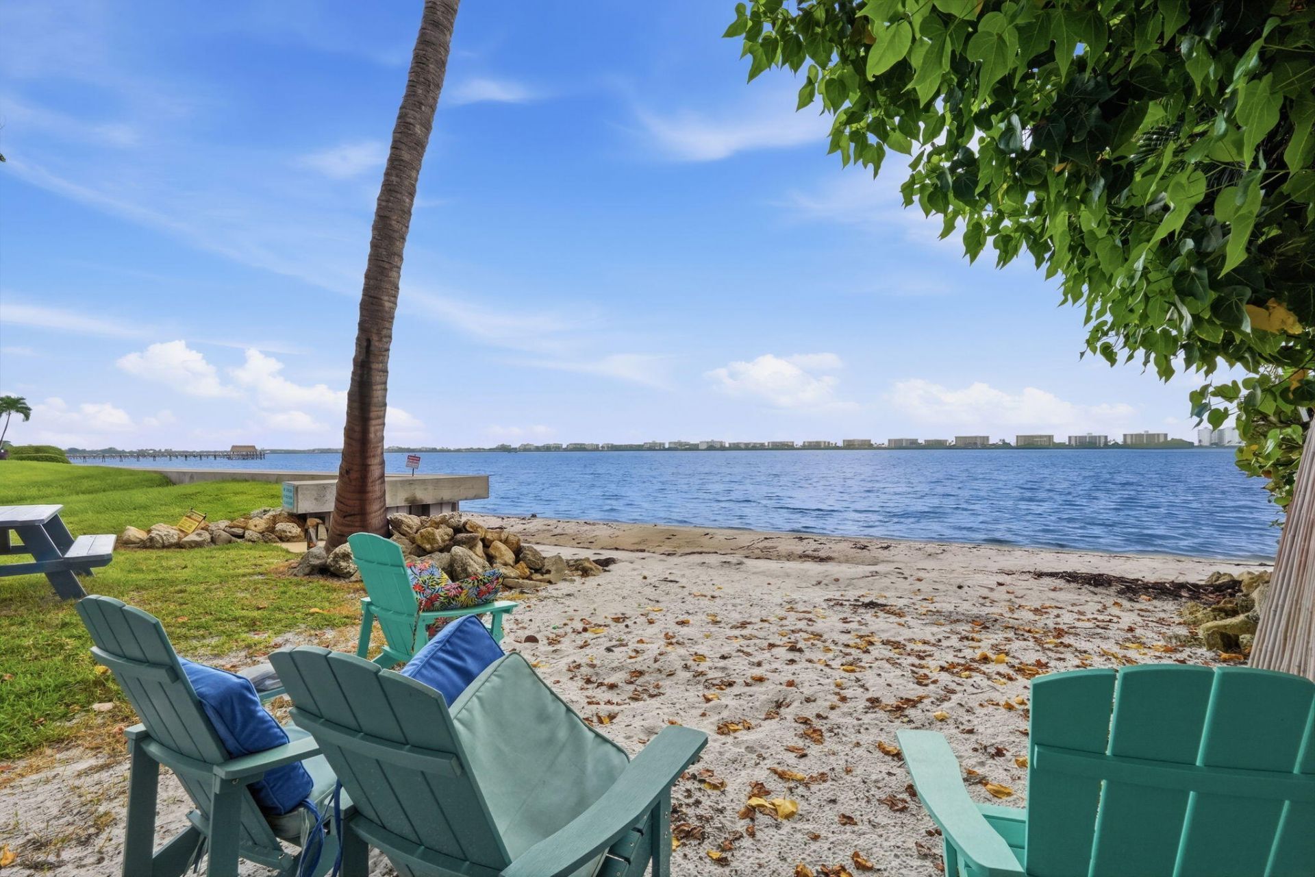 1516 S Lakeside Drive, Unit 408, Lake Worth Beach, FL 33460 Photo