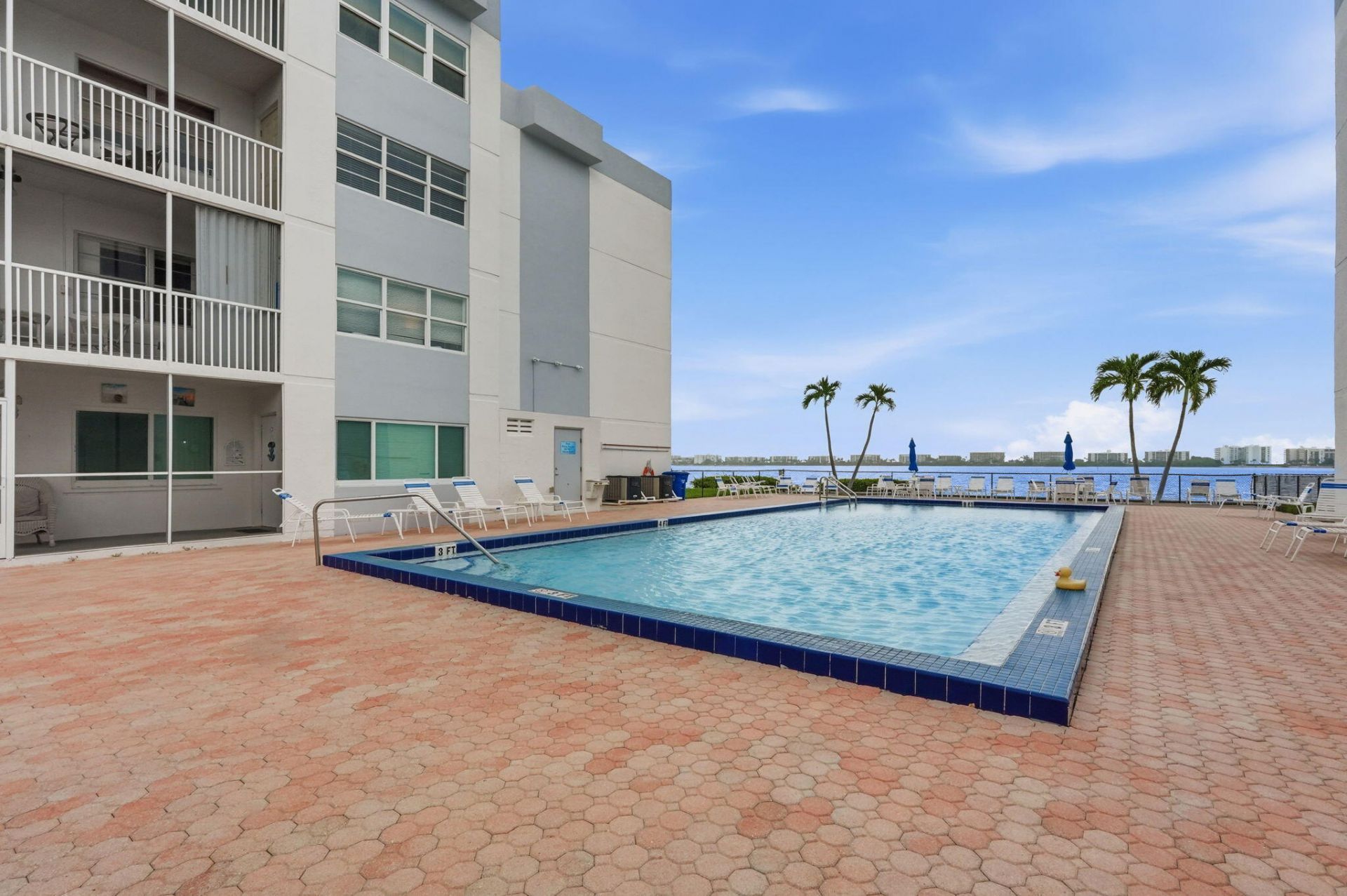 1516 S Lakeside Drive, Unit 408, Lake Worth Beach, FL 33460 Photo