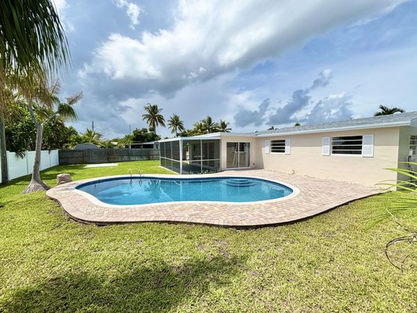 470 NE 45TH Street, Boca Raton, FL 33431