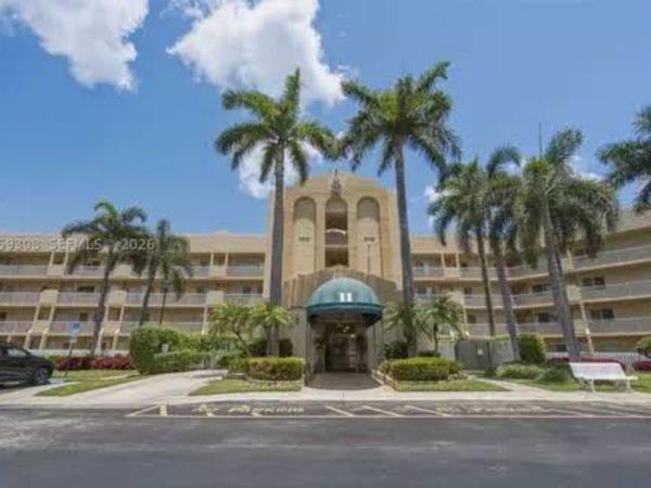 7623 SOUTHAMPTON Terrace, Unit 312, Tamarac, FL 33321