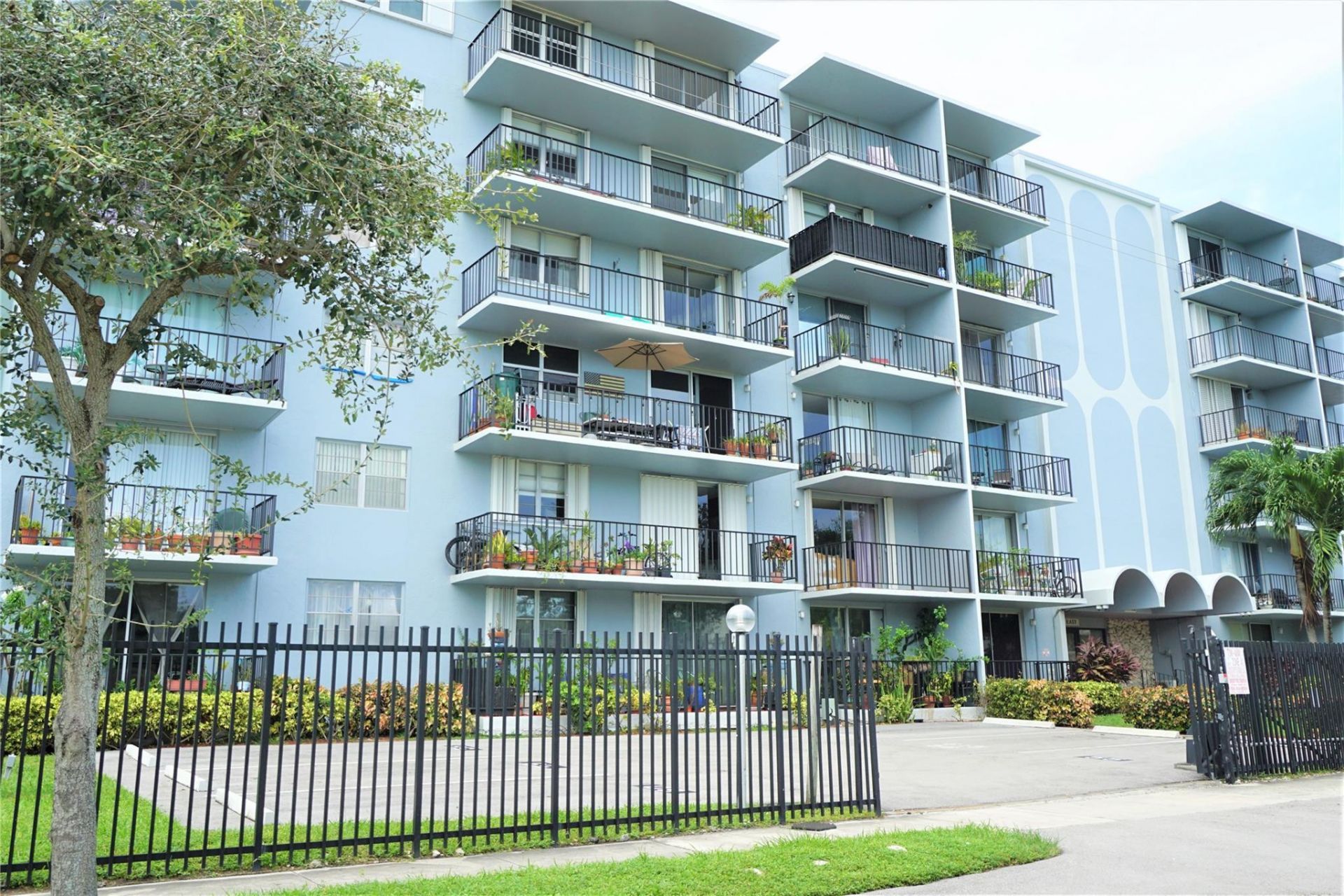 12500 NE 15th Avenue, Unit 614, North Miami, FL 33161 Photo