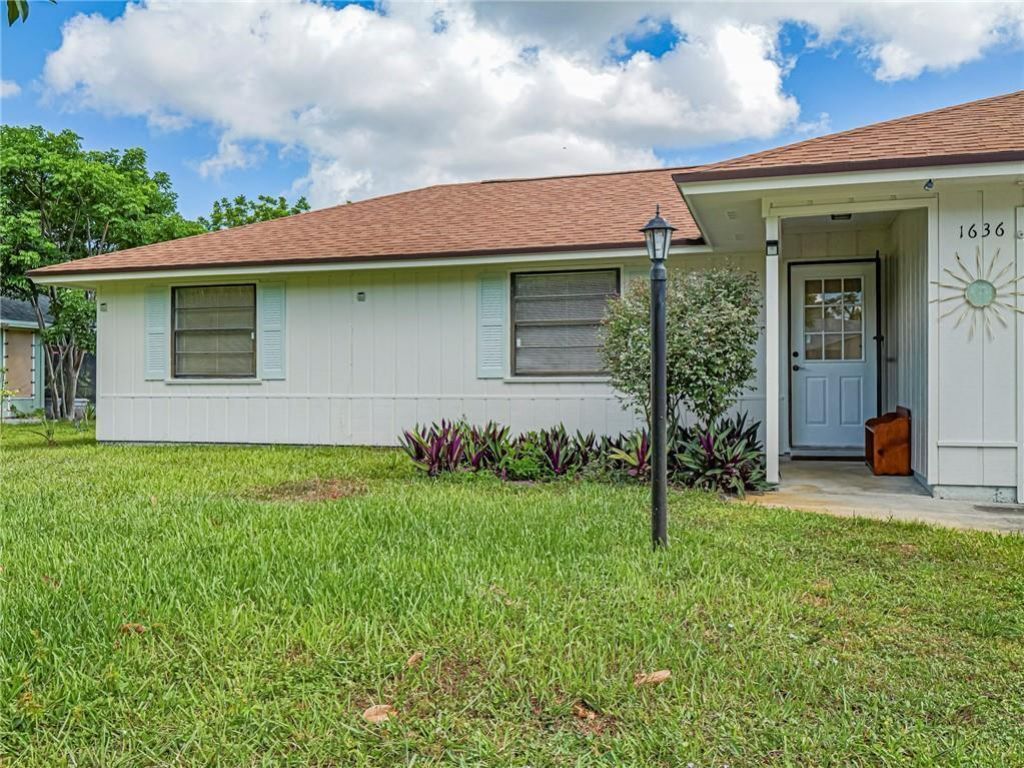 1636 20th Place Sw, Vero Beach, FL 32962 Photo