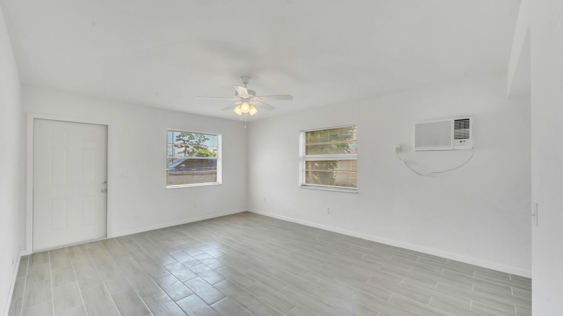 3883 Park Lane, Palm Springs, FL 00000 Photo