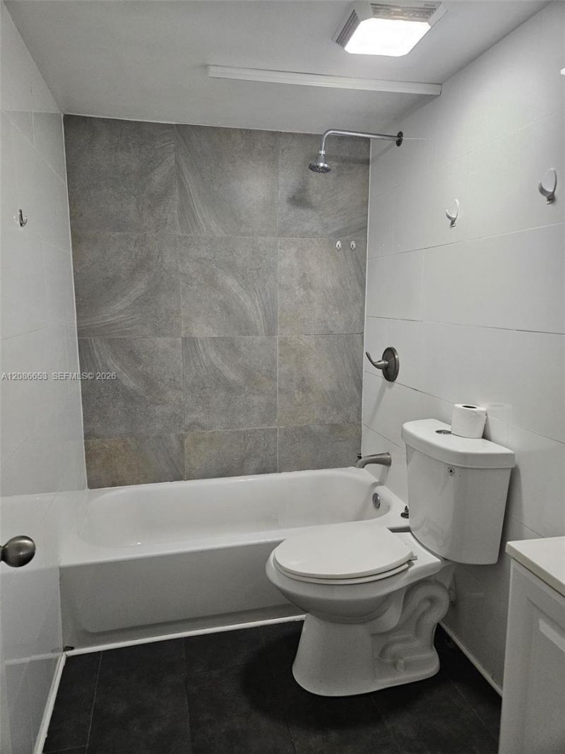 8301 SW 142nd Ave, Unit B205, Miami, FL 33183 Photo