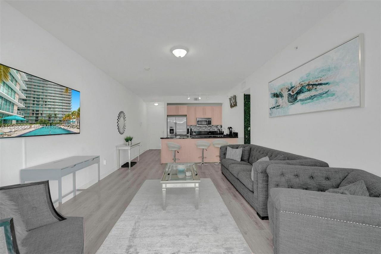 79 SW 12th St, Unit 3608-S, Miami, FL 33130 Photo