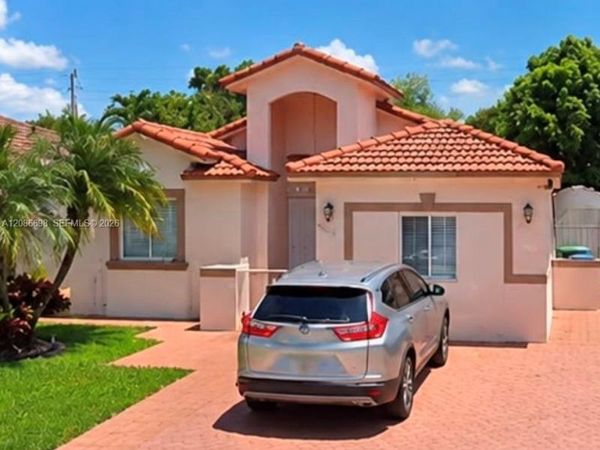 8010 NW 186th Ter , Hialeah, FL 33015