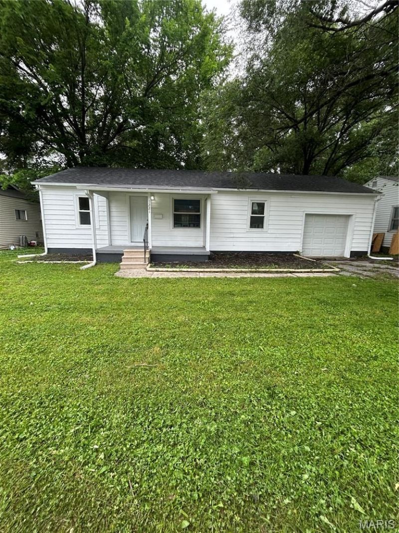 1221 Richard Drive, Cahokia, IL 62206 Main Photo
