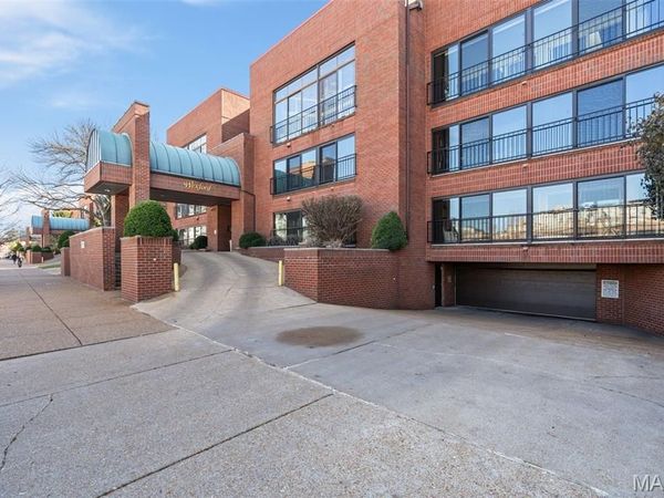 4570 Laclede Avenue , Unit 205, St Louis, MO 63108