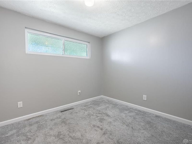 5232 Fishburg Road, Huber Heights, OH 45424 Photo 14