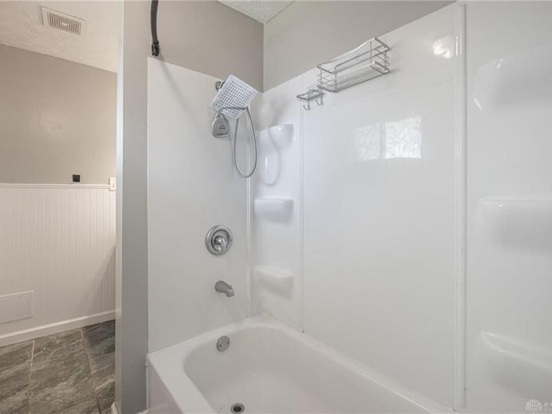 5232 Fishburg Road, Huber Heights, OH 45424 Photo 18