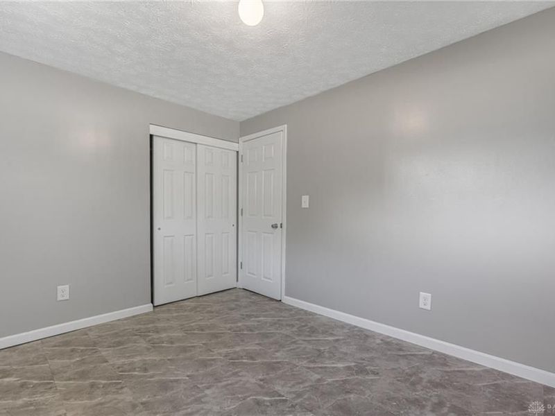5232 Fishburg Road, Huber Heights, OH 45424 Photo 19