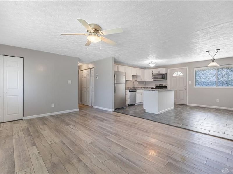 5232 Fishburg Road, Huber Heights, OH 45424 Photo 3