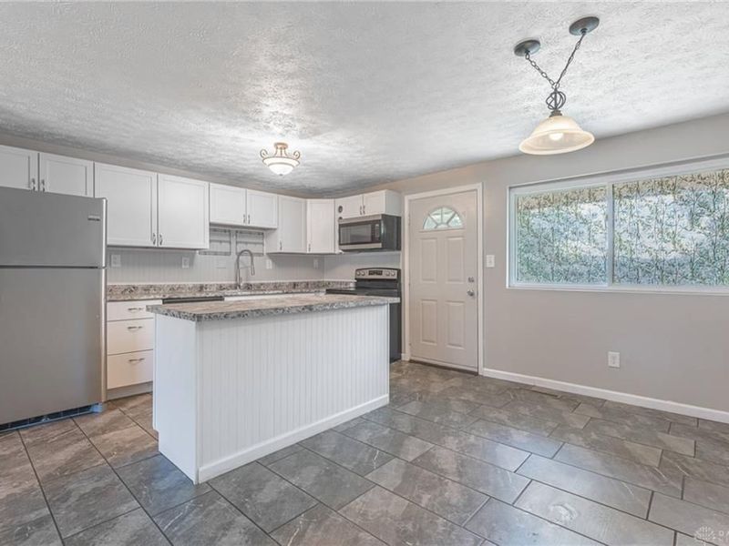 5232 Fishburg Road, Huber Heights, OH 45424 Photo 5