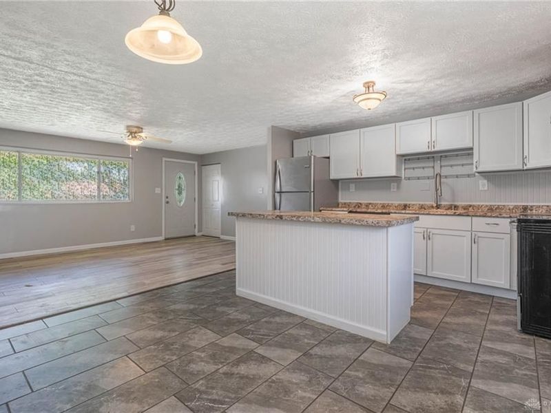 5232 Fishburg Road, Huber Heights, OH 45424 Photo 9