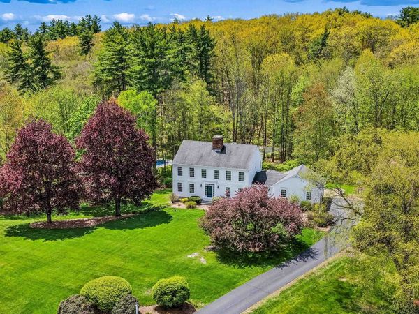 11 Puritan Drive, Bedford, NH 03110