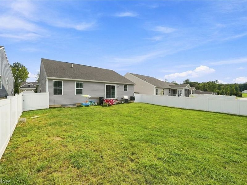 1018 Sunrise Way, Akron, OH 44312 Photo 24