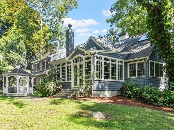 5 Tavern Ln, Lexington, MA 02421