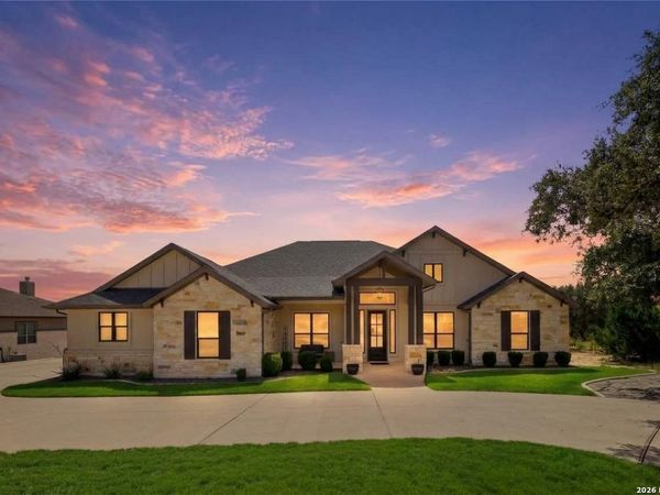 209 FLY LINE TRL, New Braunfels, TX 78132